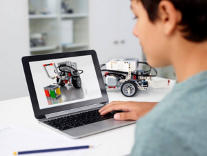 LEGO Education расширяет возможности дистанционного обучения для педагогов