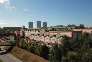Суд на 90 дней закрыл Англо-американскую школу в Москве